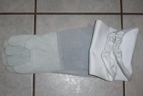 Leather gloves with elbow cover